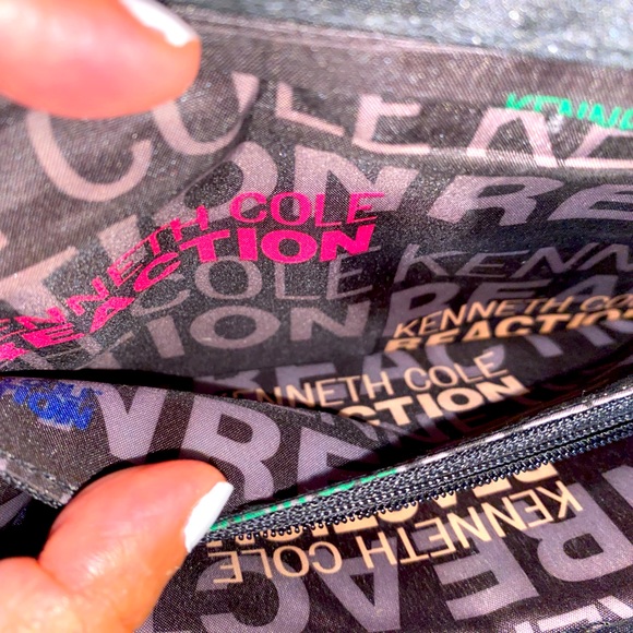 Kenneth Cole Reaction Wallet. - Picture 8 of 12